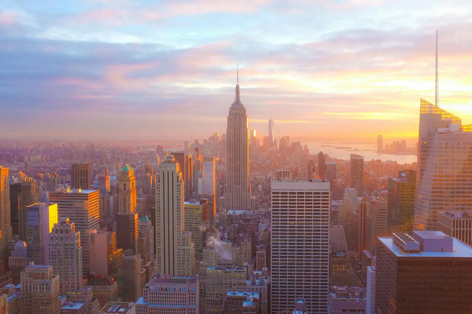 A calm New York skyline